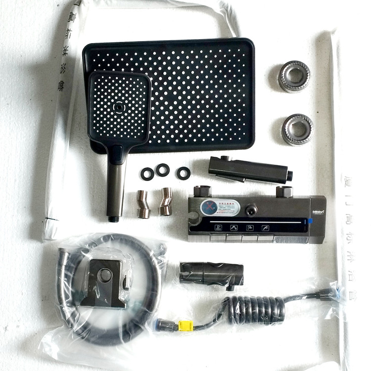 کلیدهای لمسی دیجیتال کنترل جریان آب