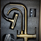 شیر دوکاره با آب تصفیهشده برای نوشیدن سالم