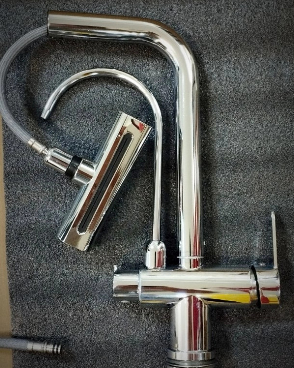 دستههای مجزای شیر هوادیائو برای آب شهری و تصفیه