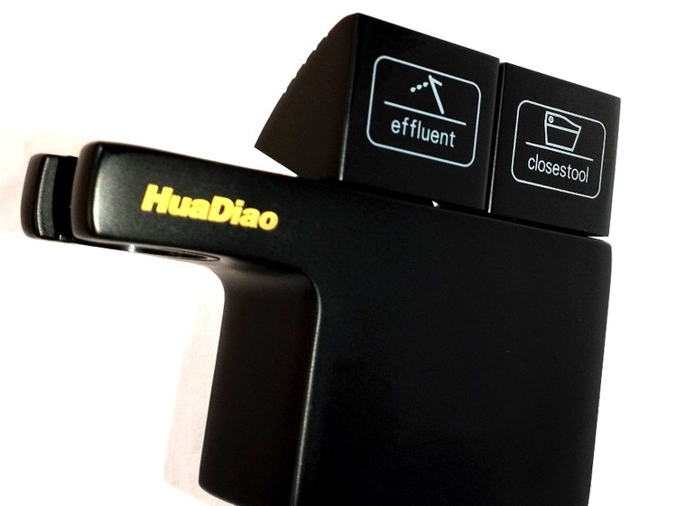 نمای نزدیک از نازل استیل ضدزنگ شیر شاتاف DuoFlex HD-2