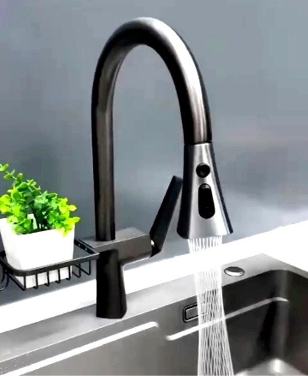 نمای نزدیک از شیر شاوری با بدنه مات و مینیمال