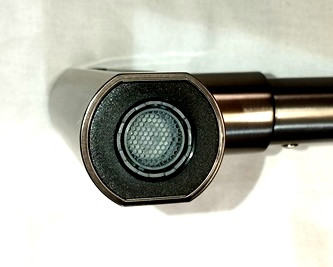 نمای نزدیک از خروجی چهارحالته آب در شیر روشویی HuaDiao HD-405