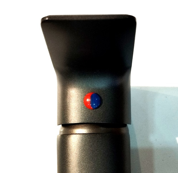 نمای پشتی شیر سرد و گرم هوادیائو در بستهبندی