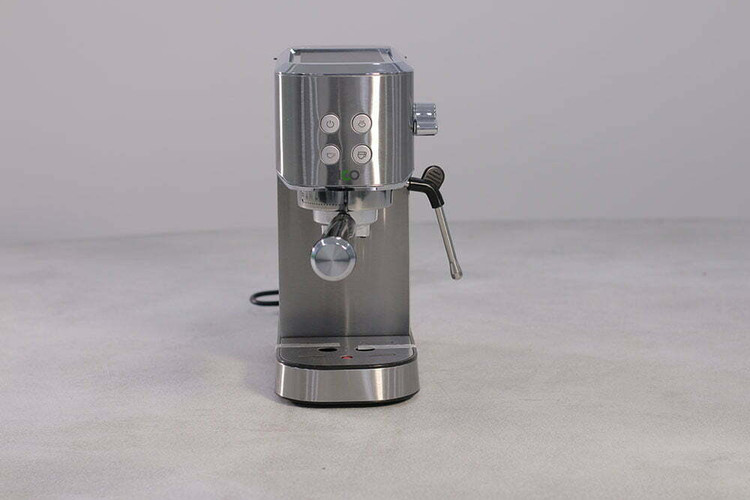 اسپرسوساز با توان 1350 وات برای استفاده روزمره