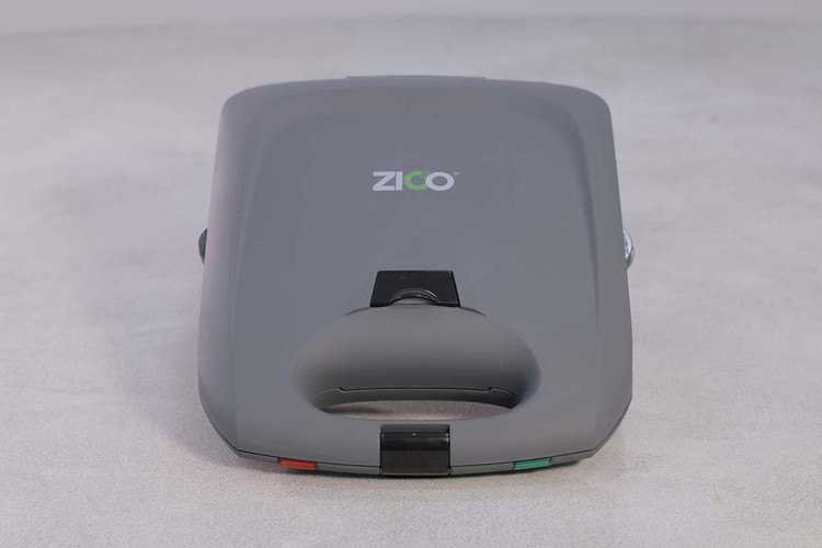 نمای بالا از صفحات ۴ تکه ساندویچساز زیکو