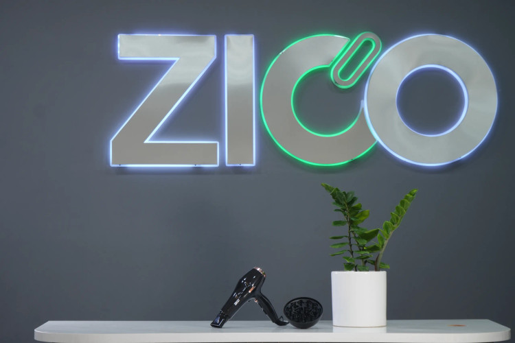 سشوار تاشو ZC-5035 مناسب برای سفر و کمپینگ