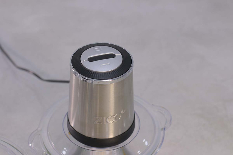نمای نزدیک از موتور خردکن ZC-7025 با سیمپیچی مسی
