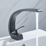 جریان نرم و یکنواخت آب از خروجی شیر روشویی Hyshin