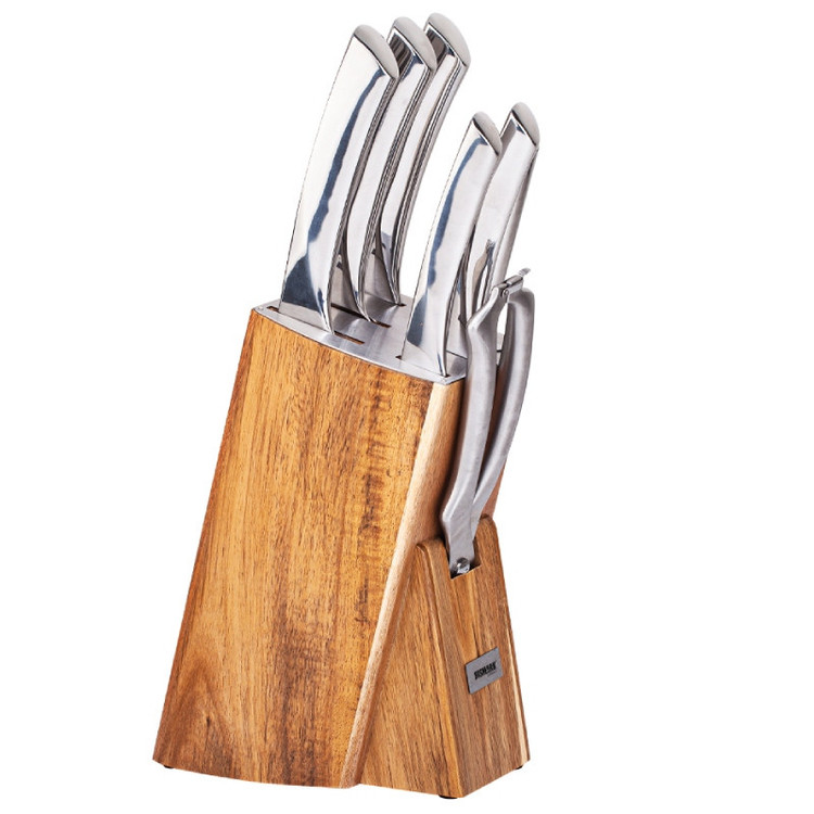 چاقوهای تیز و برنده بیسمارک BM130 در آشپزخانه مدرن