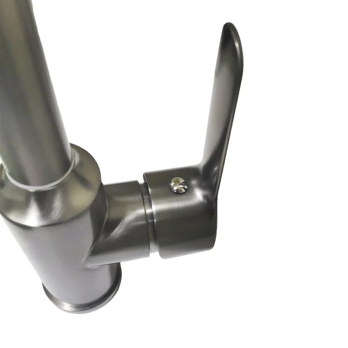 نمای نزدیک پاشش چند حالته شیر شاوری HuaDiao 407