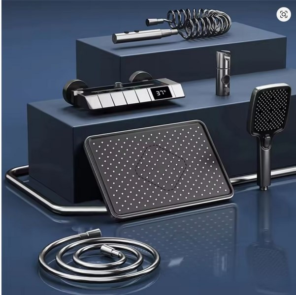 پاشش آب با حالتهای مختلف در SAN MARINO