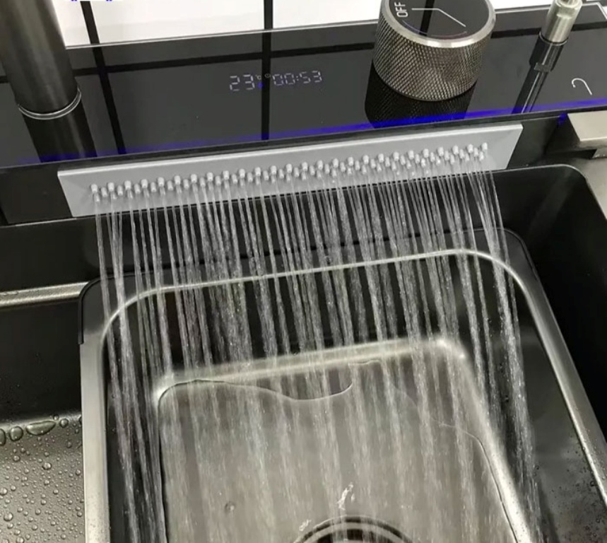 نمای جانبی از آچکان داخلی و محل تعبیه شده لوازم شستشو