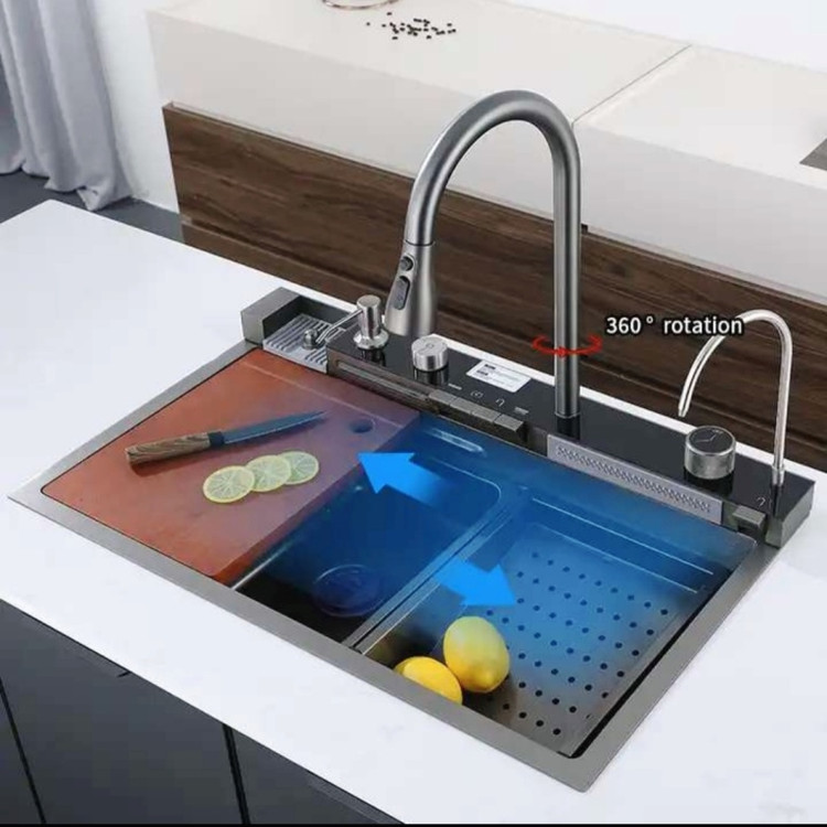 نمای نزدیک پنل کنترلی سینک 5 کلید پیانویی