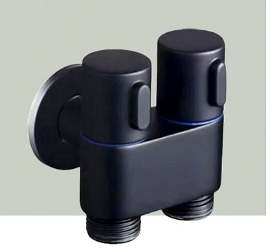 نمای نزدیک از بدنه استیل 304 شیر پیسوار