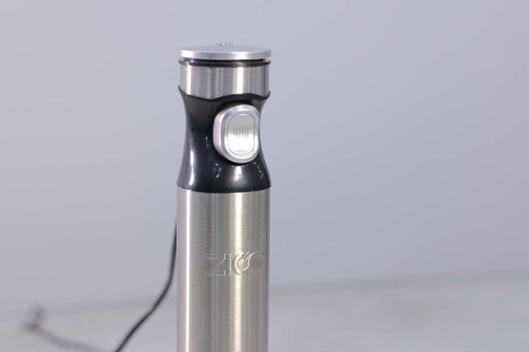 بدنه مقاوم و با کیفیت گوشتکوب ZC-7060